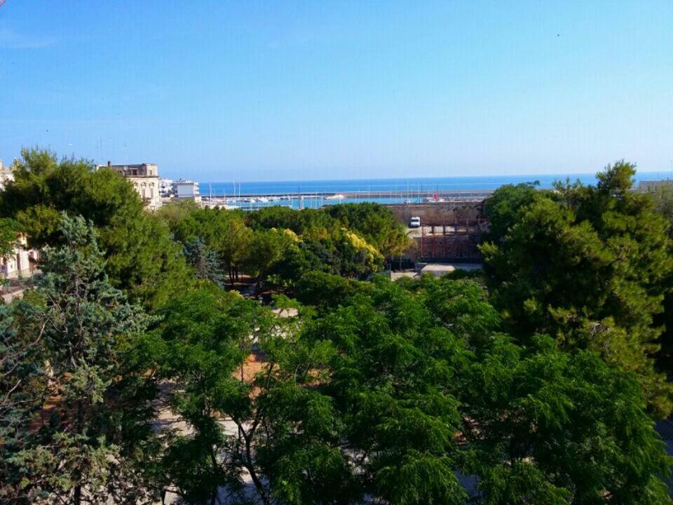 Casa Vacanze La Scalinata Bisceglie Exterior foto