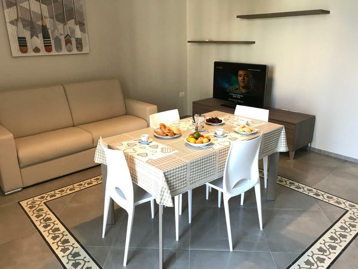 Casa Vacanze La Scalinata Bisceglie Exterior foto